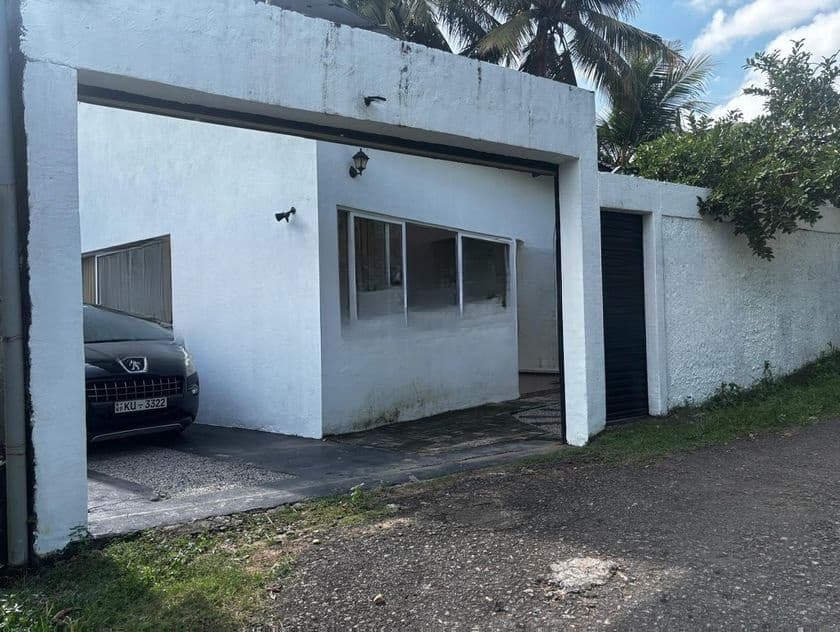 single story house for sale in kottawa