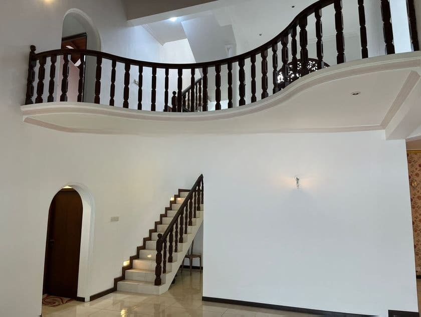 Spacious 3-Storey Family Home – Malabe