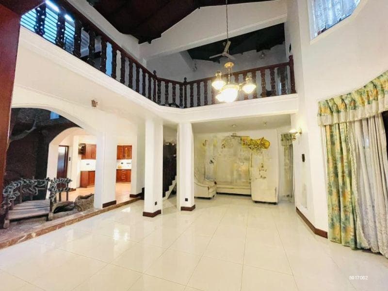 Commercial House/main road facing/multi purpose/for rent in Kottawa.