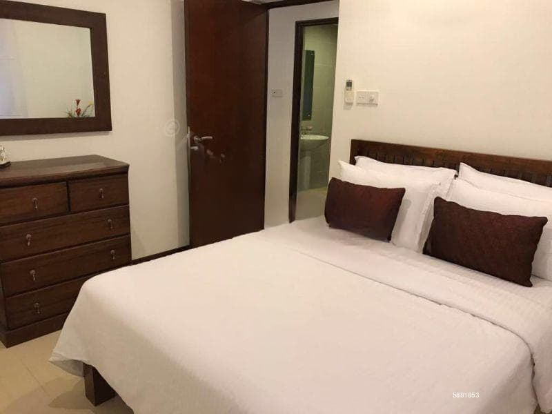 2 bedrooms furnished On320 Sale - Colombo 2