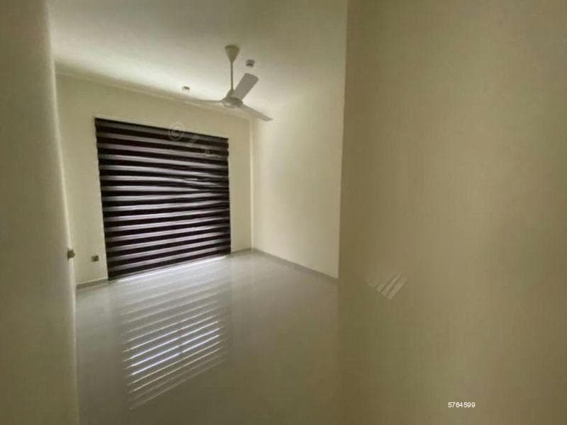 Capital Trust - 03 Bedroom Unfurnished Apartment for Sale in Kotte (A1880)-SOLD