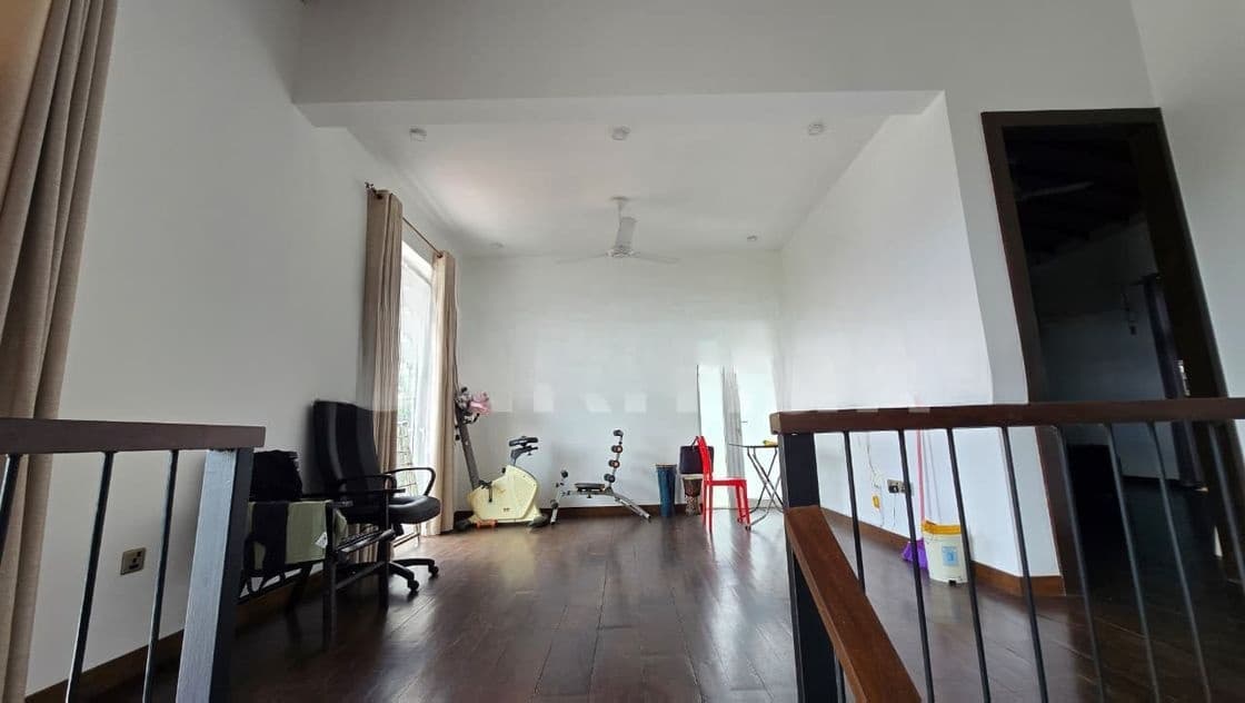 2 Storey House for Sale in Temple Road, Talawathugoda - EH380
