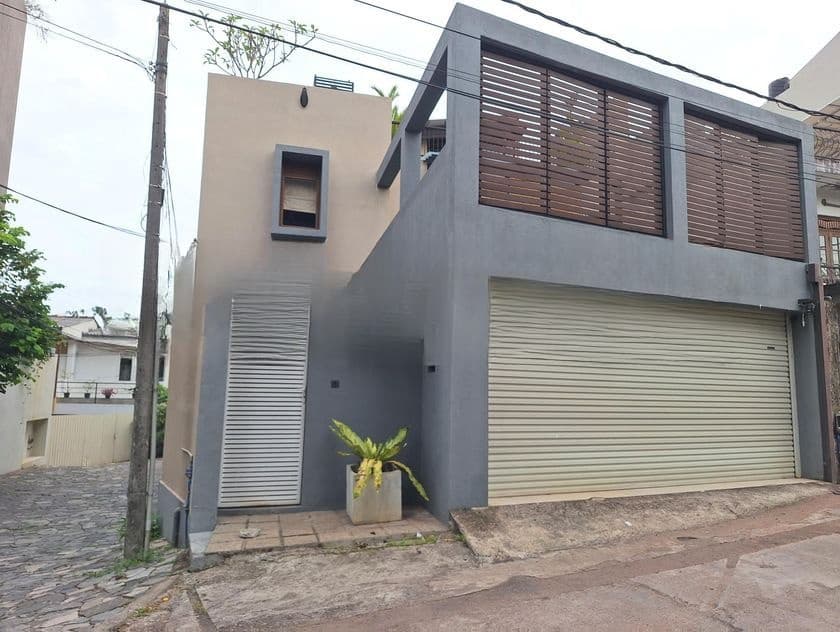 Luxury House for Sale in Colombo 5
