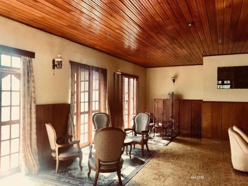 Bungalow For Sale in Nuwara Eliya