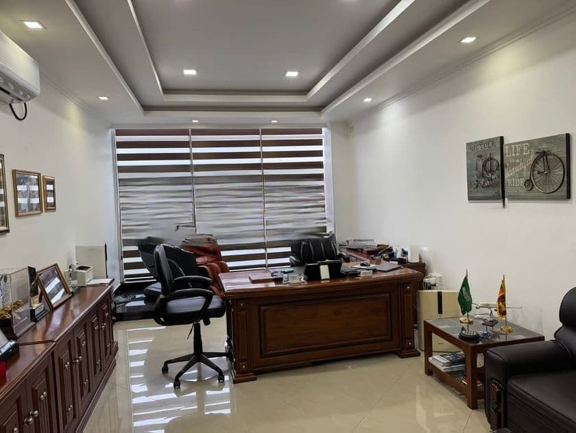 38000sqft Commercial building for rent at Colombo 8