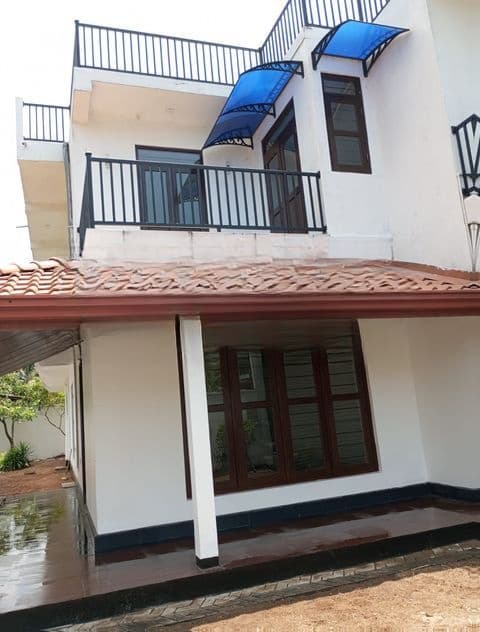 2 Storey House for Sale in Piliyandala Kahapola - EH414