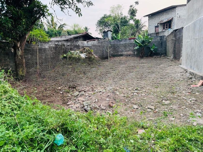 Malabe, Square Shaped, Bare Land For Sale (MGS2041)