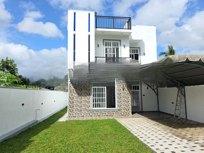 11 Perches - Brand New Mordern 3 Storied House in Kasbawa