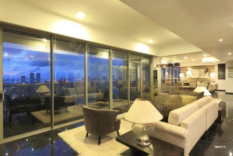 4 Bedroom Penthouse for Rent in Emperor, R81631