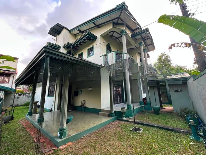 33 Perch House for Sale in Thalahena - Malabe
