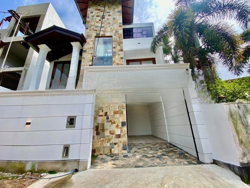 (AS2602-005) Modern Quality Valuable House for Sale in Piliyandala