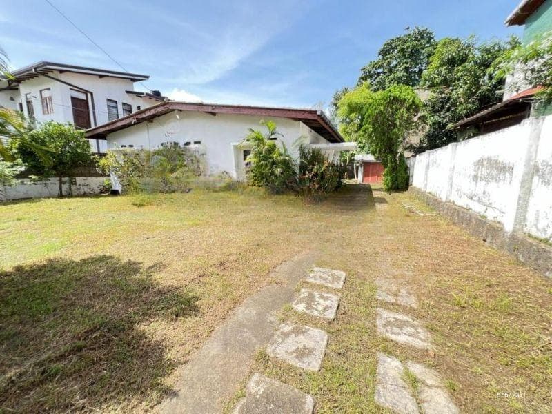 Livable House for sale in Rawattawatta Moratuwa.