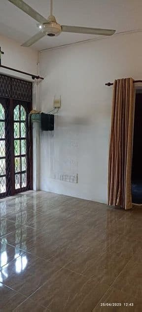Moratuwa : 5 A/C BR (27.8P) House for Sale at Katubedda
