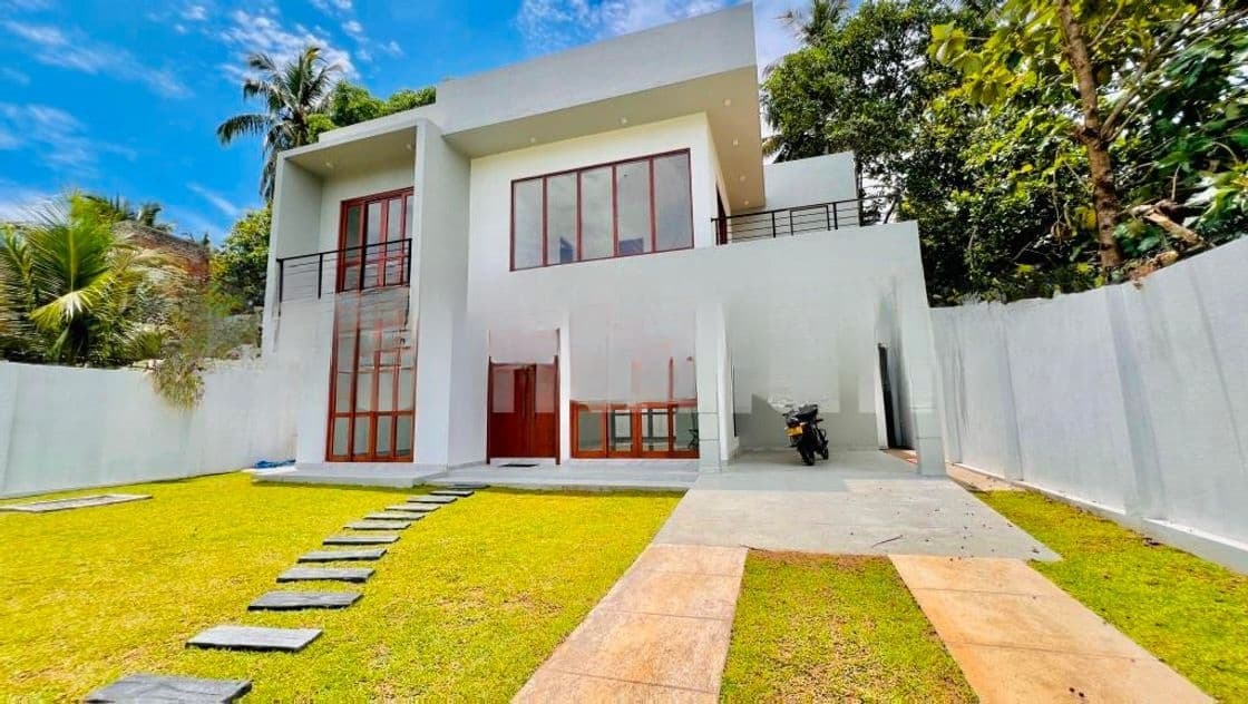 Nice Garden Best Upstairs Solid Built House For Sale Kandawala Katana
