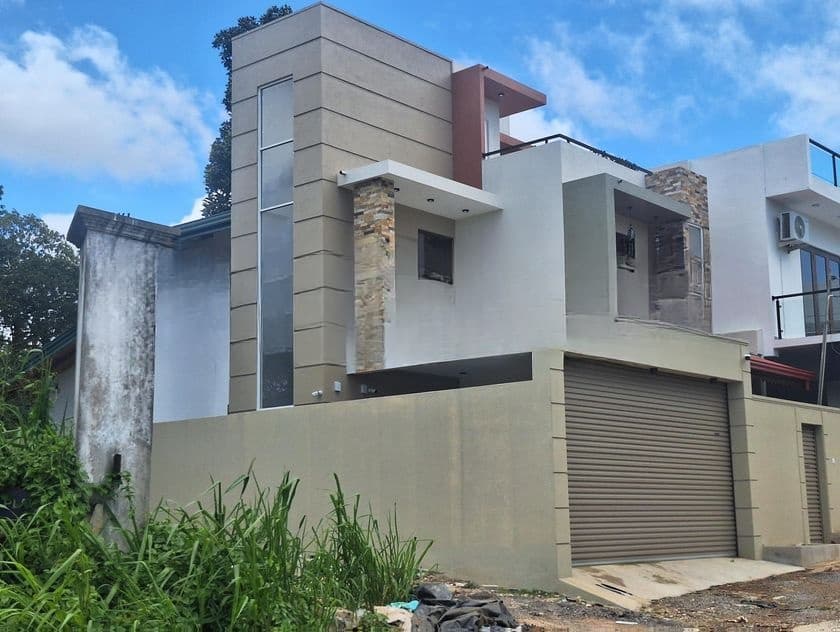 Modern House for Sale in Piliyandala