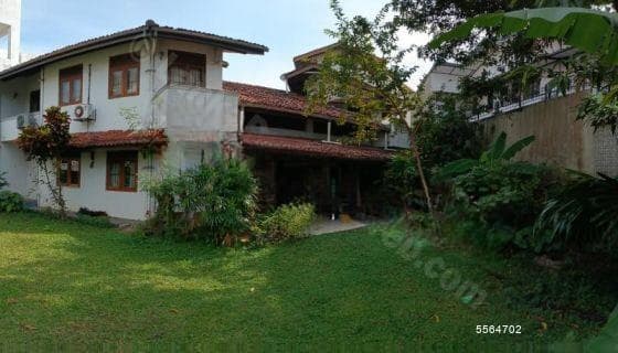Grand property for sale for Doctors in close proximity to the General Hospital