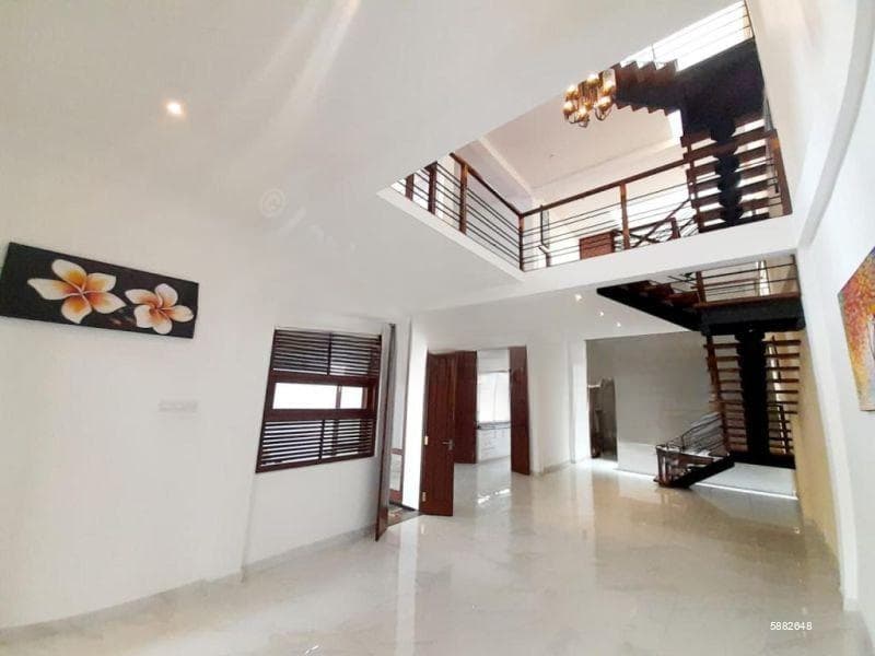 4 Bedroom house for sales in Nugegoda for Rs. 60 million (Negotiable)