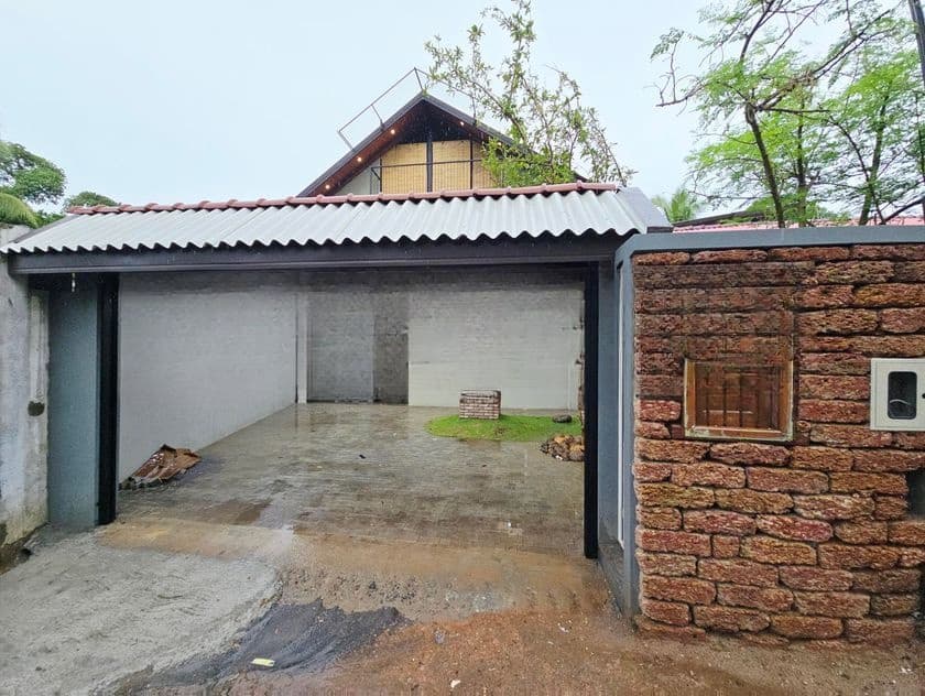 Modern Designed Luxury Villa For Sale in Piliyandala