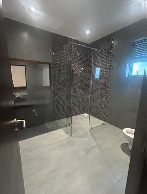 4 Bedroom Apartment for Rent in Kollupitya