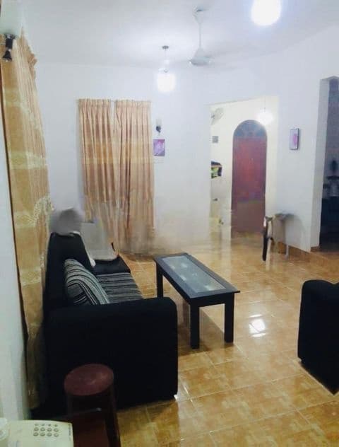 (AFA829) 02 Story Unit house Sale At පිලියන්දල සුවාරපොල