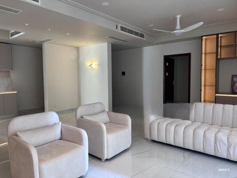 3 Bedroom Astoria apartment for Sale in Colombo 03.