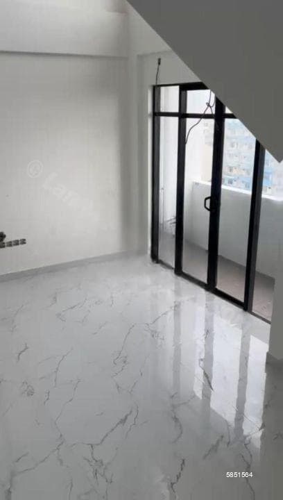 ■ Metro Habitat ■ 03BR Duplex Apartment For Sale ■ (NK107256)