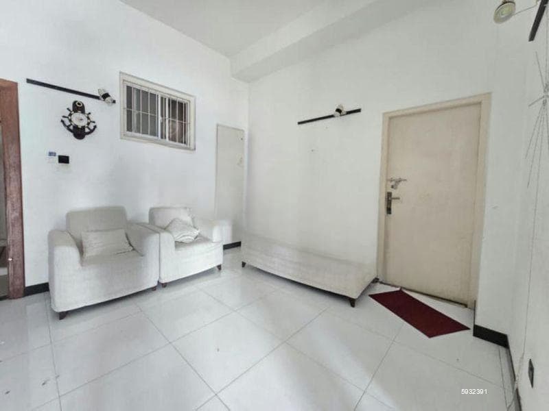 Liberty Plaza - 02 Bedroom Unfurnished Apartment for Sale in Colombo 03 (A1354)