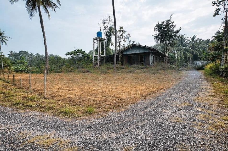 Kalagedihena Pilankade Junction Valuable Land for Sale