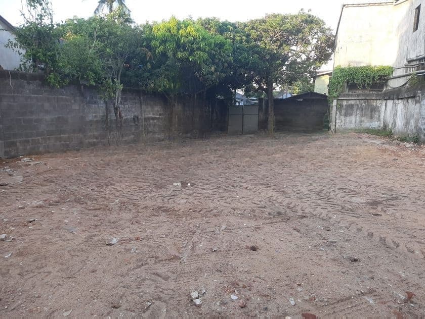 Land for sale in Moratuwa