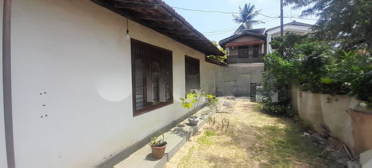 12.5 Perch Land with House Sale in Liyanagemulla, Seeduwa
