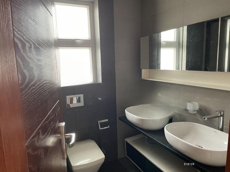 Blue Ocean | Gregory’s Rd Colombo 7 | Large Apartment | Close to CIS | Semi Furnished | 300K