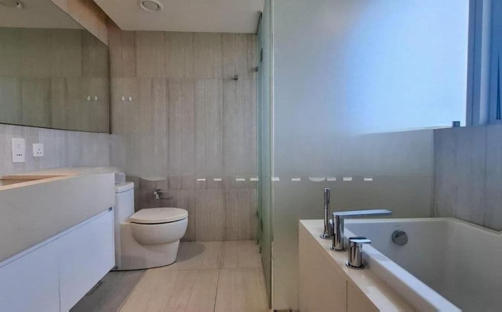 Brand new Fully furnished Apartment for rent prime grand