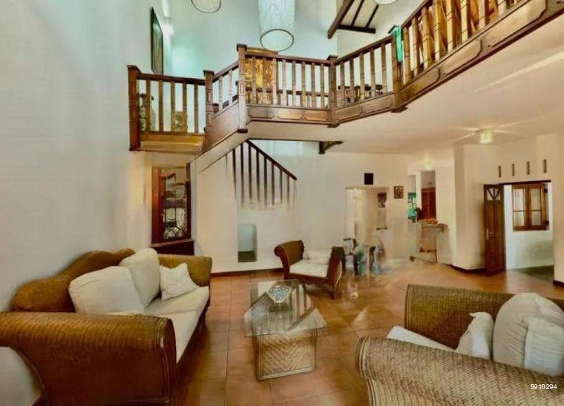 4 Bedroom Prime Property for Sale - Pita Kotte, Baddagana Road | LKR 168,000,000 (EM704)