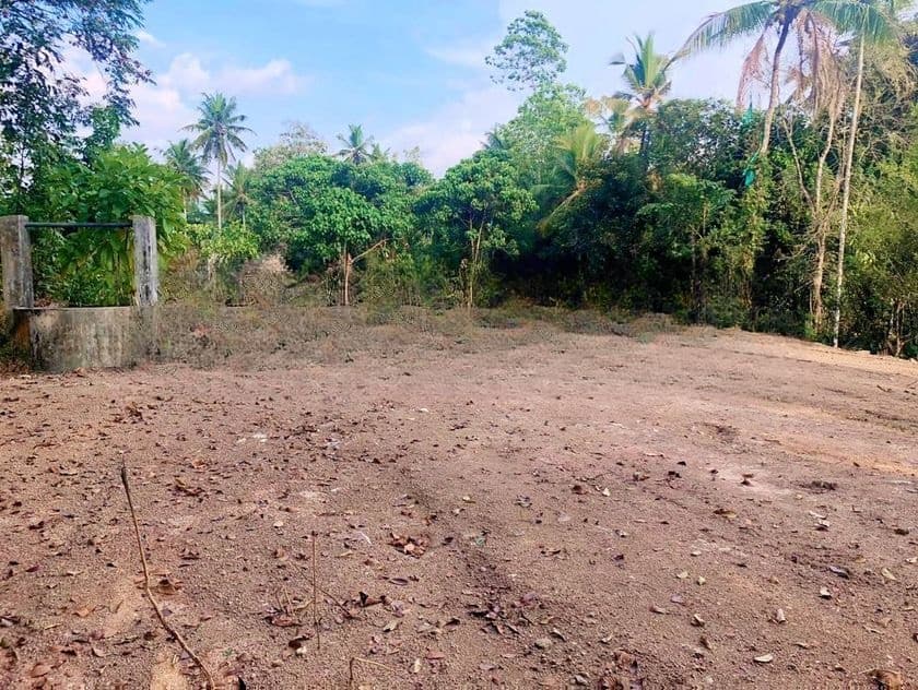 Land For Sale In Kadawatha