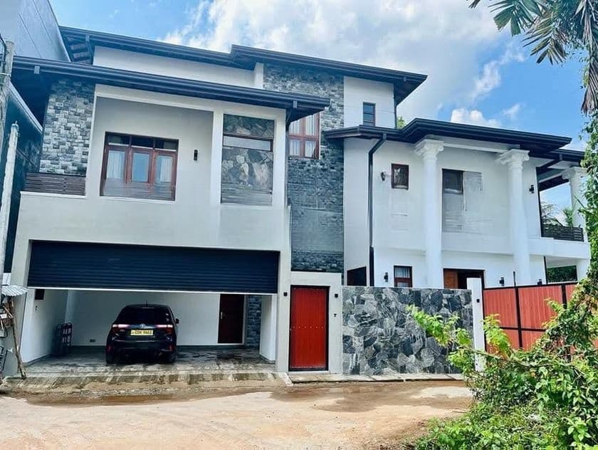 (AF770) Three Story House For Sale In Weera Mawatha, Kalalgoda