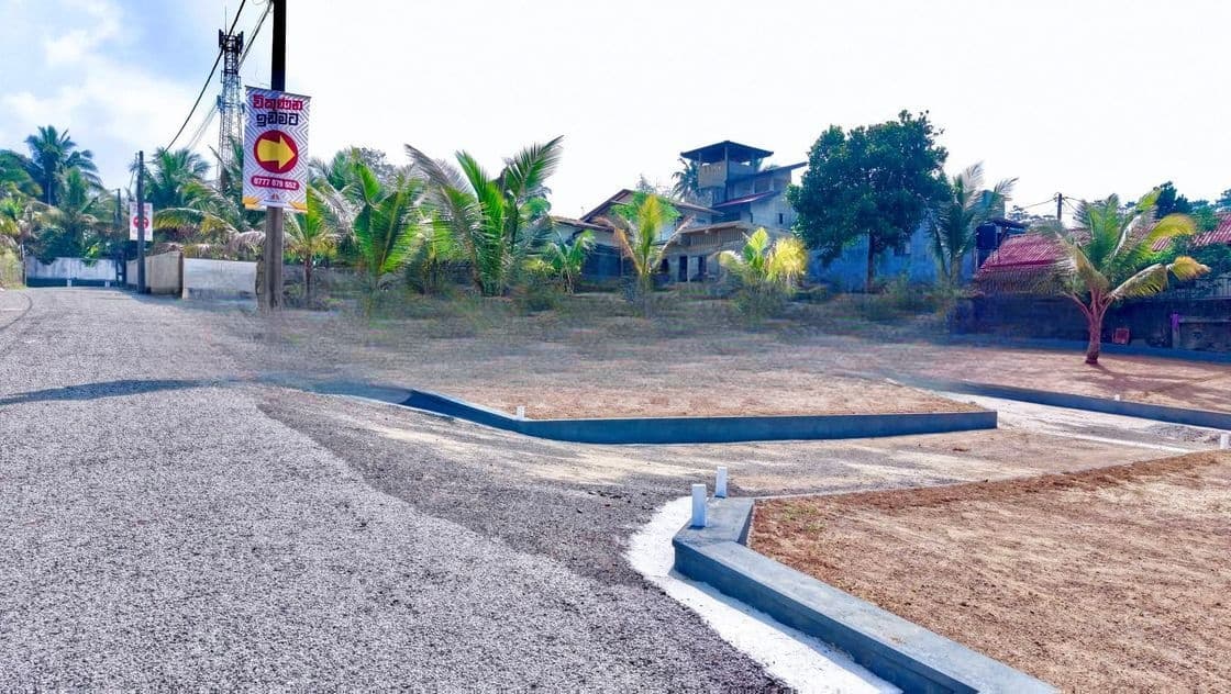 Land for Sale in Athurugiriya