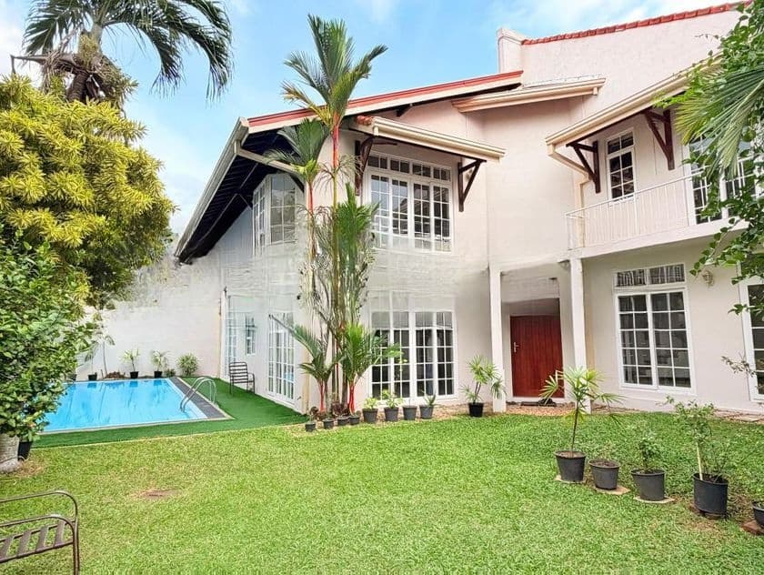 Colombo 05 Luxurious House for Sale.
