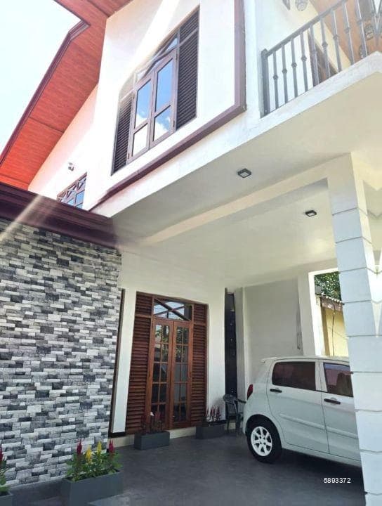 Modern Two-Story House for Sale in Athurugiriya