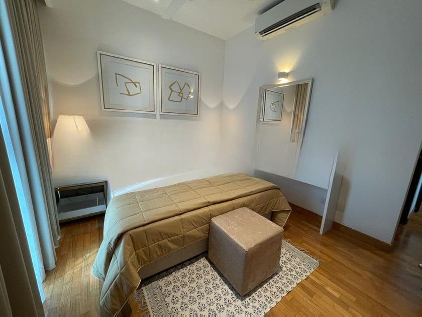 LUXURY FULLY FURNISHED LUNA TOWER APARTMENT FOR SALE COLOMBO 2 NI2459