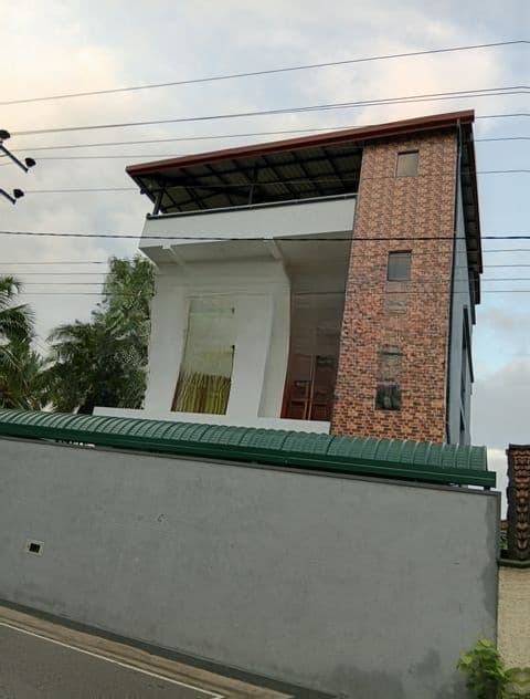 Brand New House for Rent Boralesgamuwa