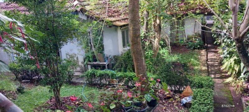 Kotte - Angampitiya Road, 33 Perches of Land with 03 Livable Houses for Sale