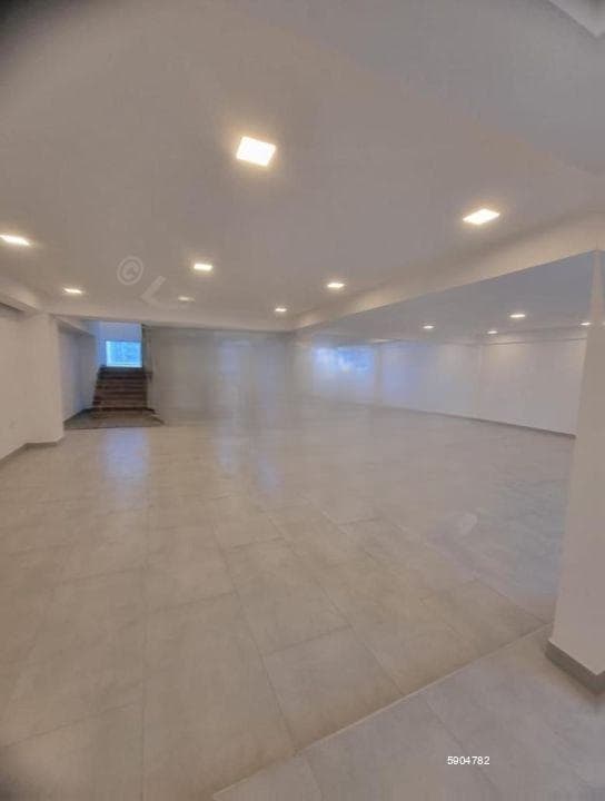 Commercial building for rent in Colombo 3
