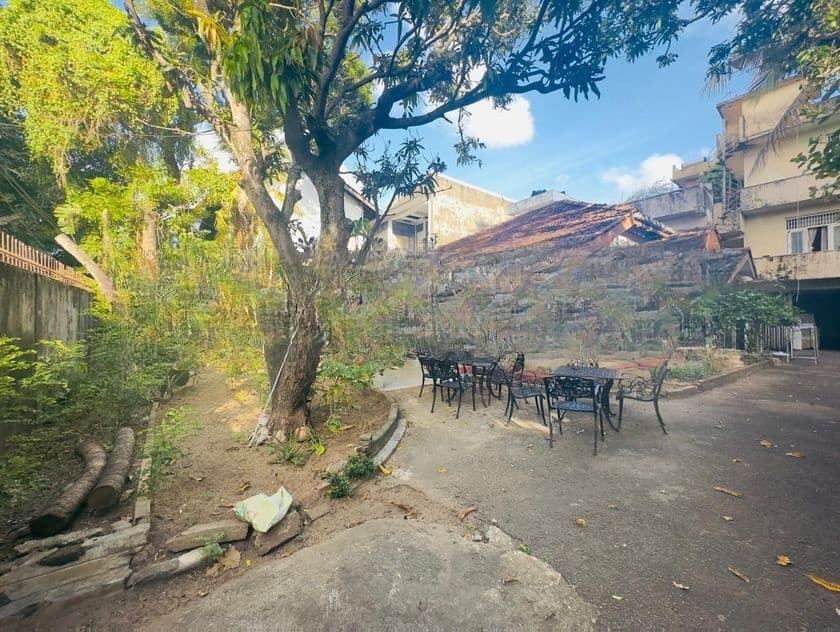 (AFA761) 22.55 P Land For Sale At Facing 20 Feet Carpet Rd Colombo 04
