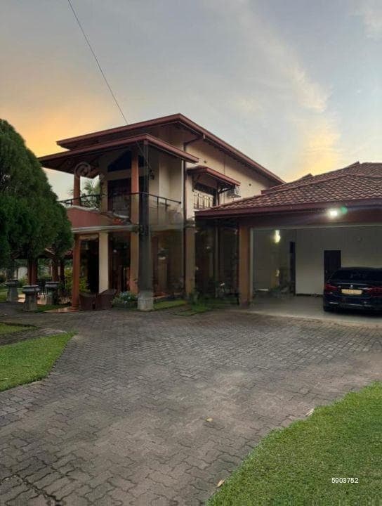 Ref(P-SAM-857)Prestigious Luxury Villa for Rent in Wattala LKR 525,000/- (Negotiable)