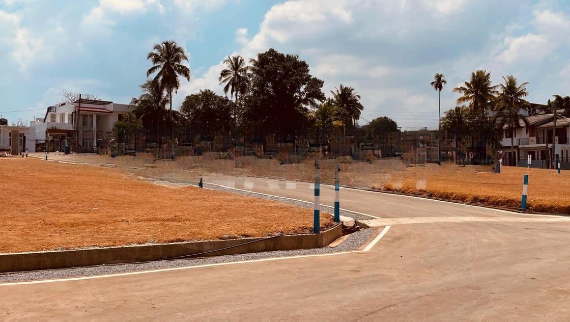 Valuable Lands for Sale in Boralesgamuwa City Area