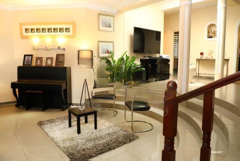 Grand Spacious Residence in Prime Dehiwala – Nedimala Location