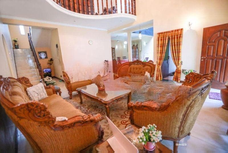 5 Bedroom House for Sale - Pelawatta / Akuregoda