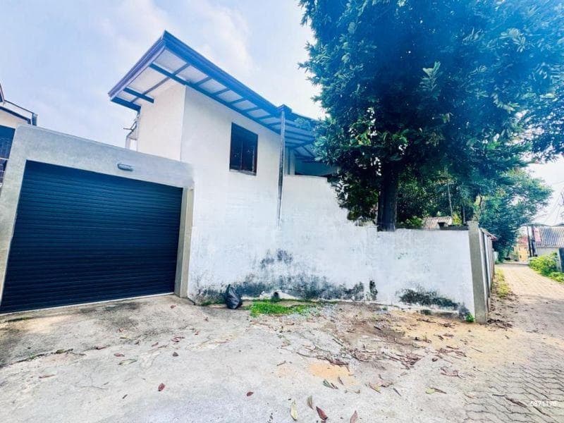 (SE1410)🏡 Luxury 2-Story House for Sale in Nugegoda – Rs. 99 Million (Negotiable)