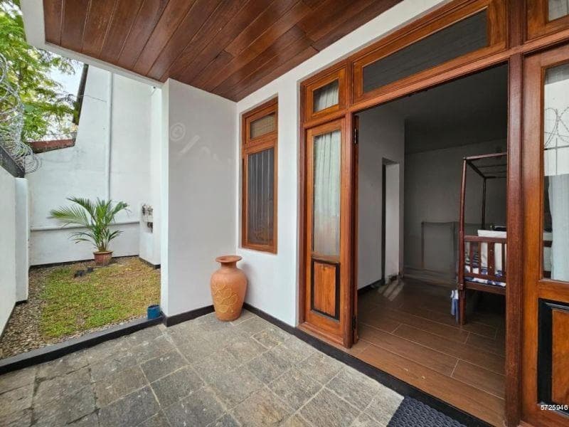 Colombo 5 | Park Road | Private Apartment | 2Bedroom | Expats only | 250K