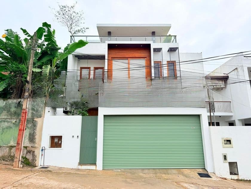 Architecture-Designed Brand New House for Sale in Battaramulla